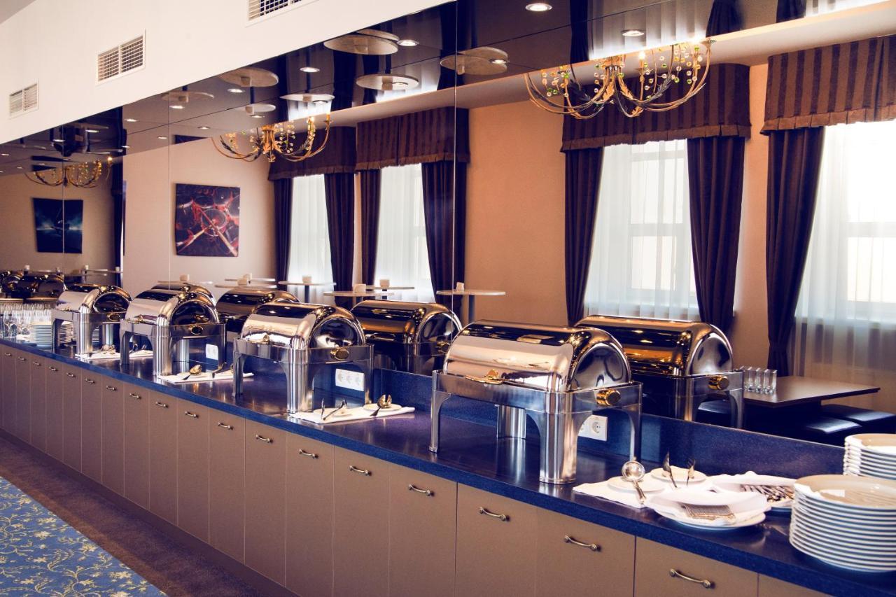 Alfavito Kyiv Hotel Esterno foto
